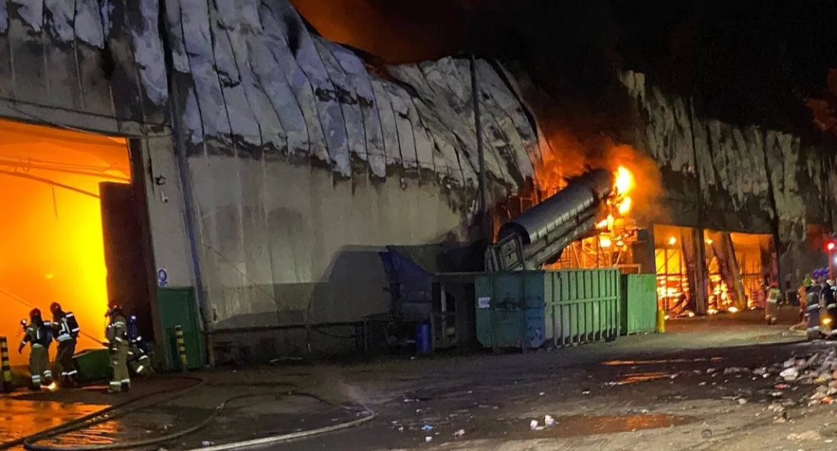 Pożar sortowni śmieci przy ulicy Mazurskiej