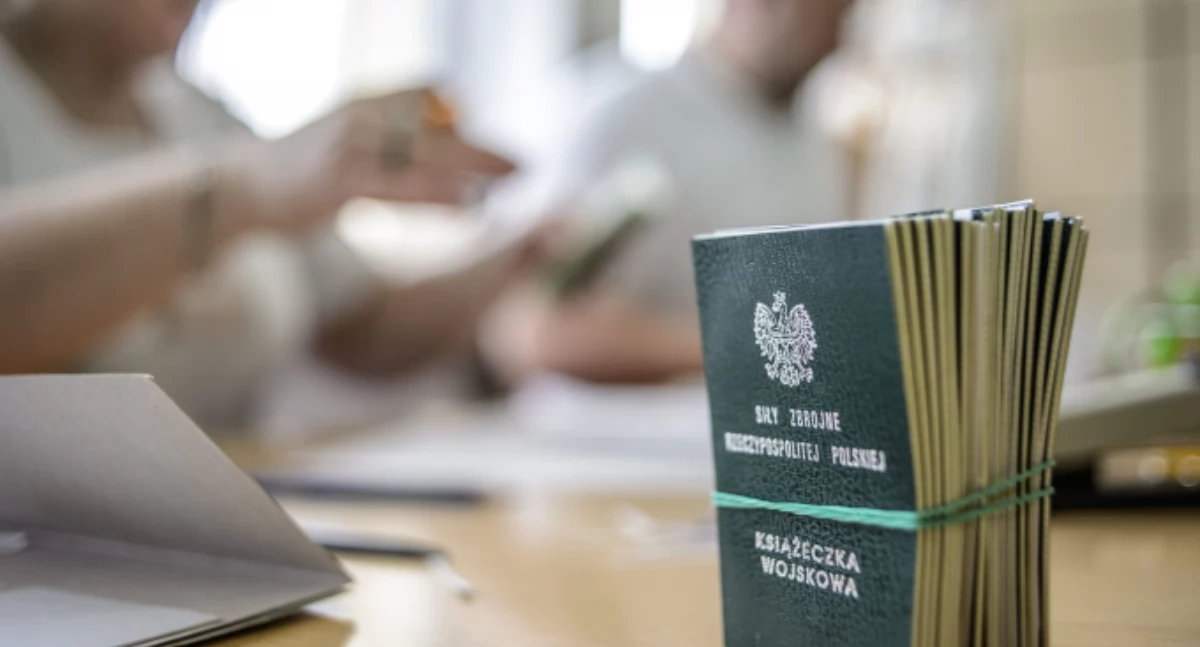 Masowe wezwania do kwalifikacji wojskowej ruszają. Co grozi za nieobecność?