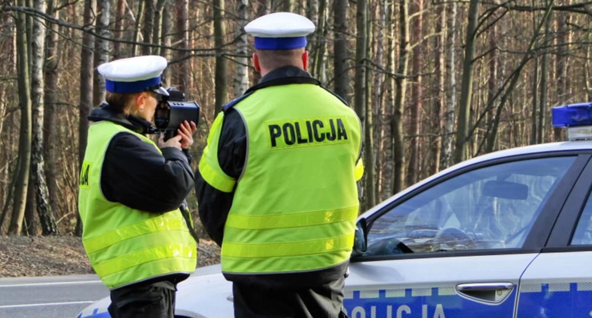 Coraz więcej policjantów w służbie