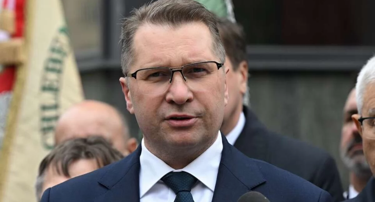 Szokujące rachunki za prąd! Czarnek ujawnia, kto drenuje portfele Polaków