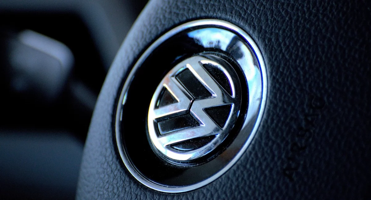 Volkswagen bije na alarm. Tajny list obiegł fabrykę
