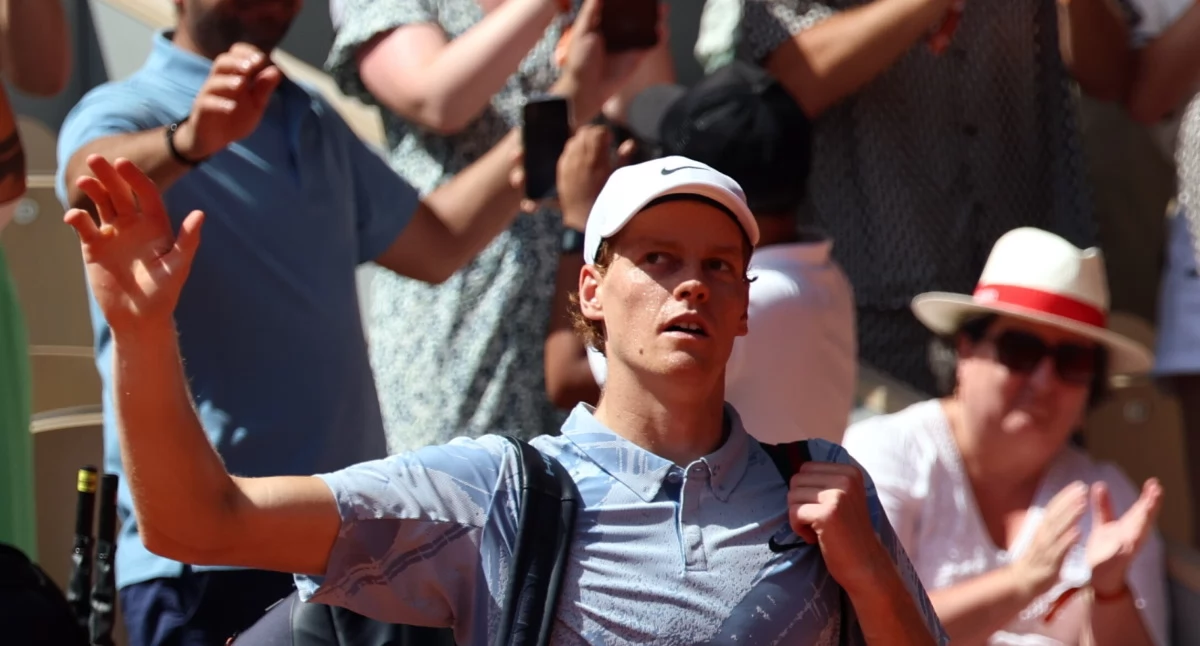 French Open - lider światowego rankingu odpadł w drugiej rundzie 