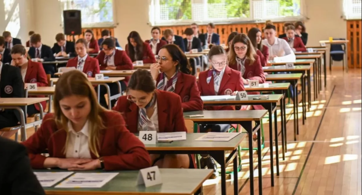 Rozpoczyna się letnia sesja egzaminów zawodowych. Setki tysięcy zdających w całym kraju