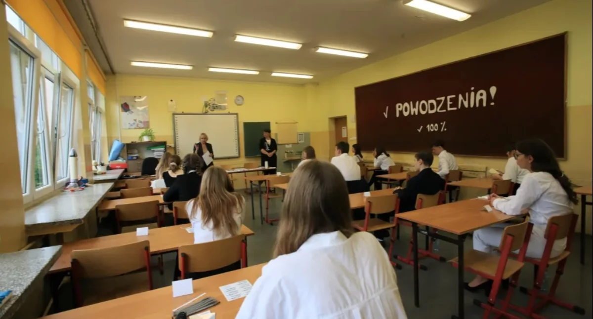 CKE opublikowała wyniki egzaminu ósmoklasisty. Młodzi Polacy lepsi z polskiego niż z matematyki