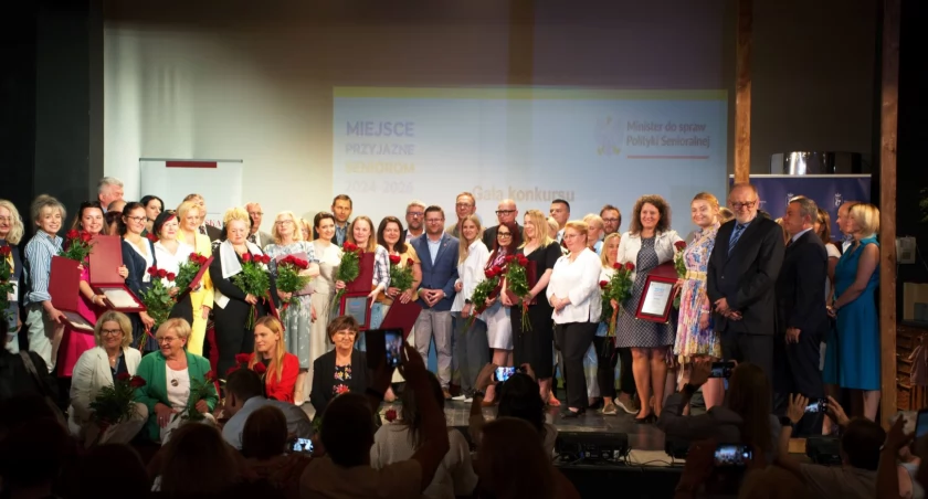 UM warszawa/ fundacja Idyla