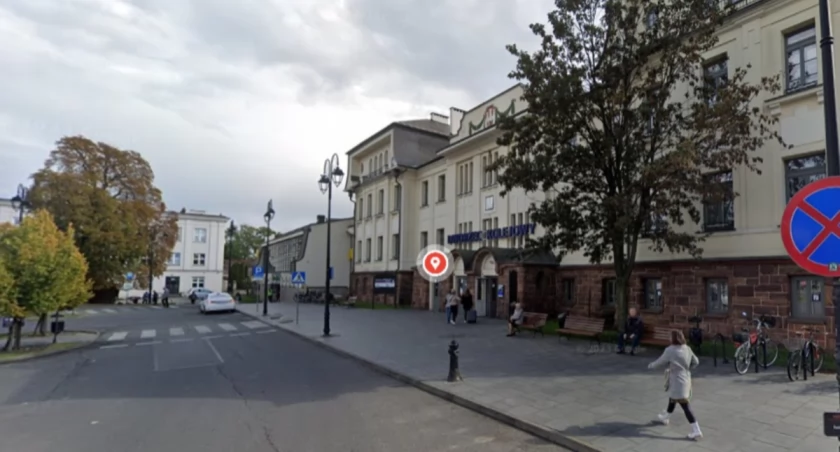 Mapy Google - Dworzec Główny w Radomiu