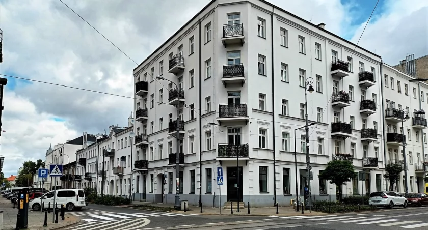 UM Warszawa