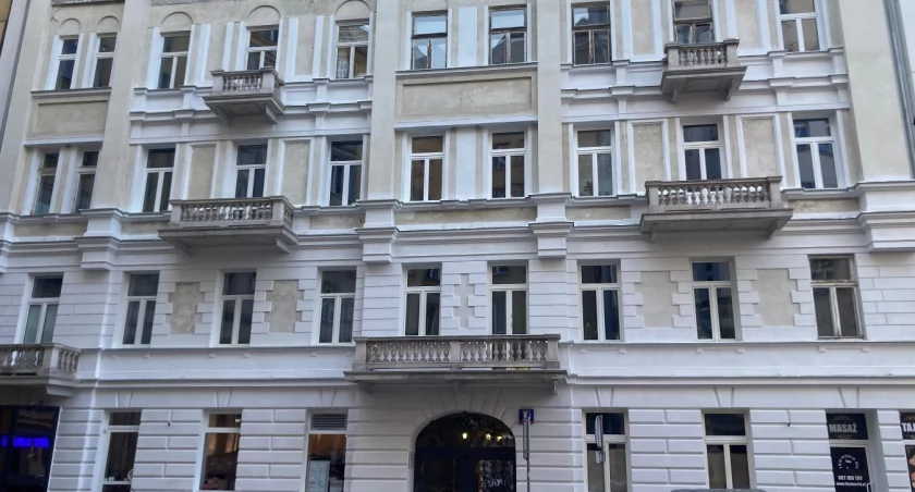 UM Warszawa