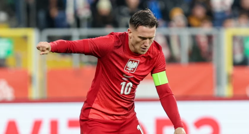 PAP Piotr Zieliński strzela gola podczas meczu z Nową Zelandią