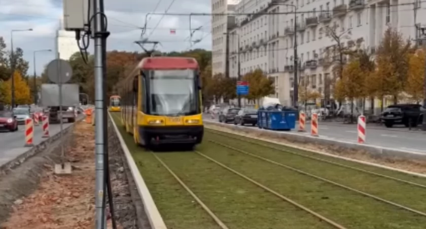 UM Warszawa, zrzuty ekranu Dzieje się w Warszawie