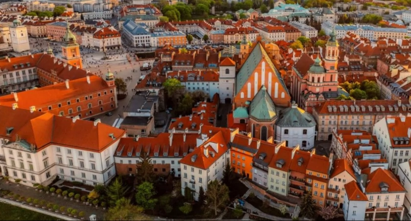 UM Warszawa