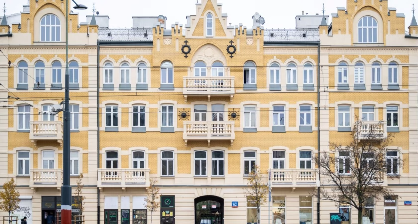 UM Warszawa