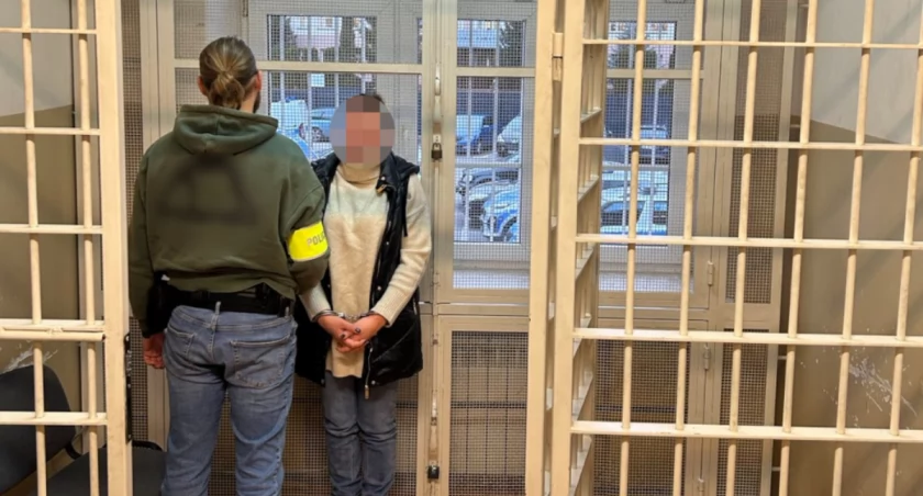 Fałszowała podpisy i wyłudzała pożyczki / fot. policja Mokotów