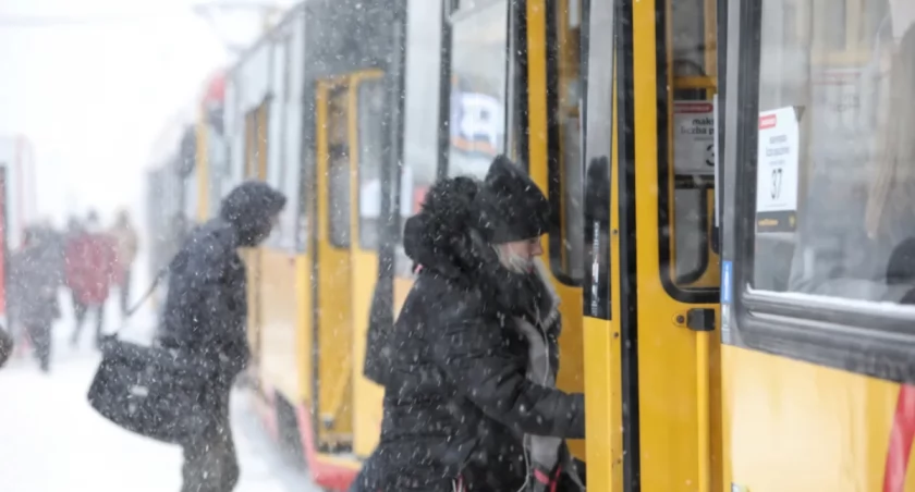  Utrudnienia w ruchu tramwajów. Fot. PAP/Leszek Szymański 