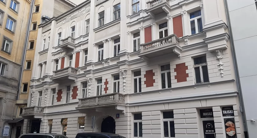 UM Warszawa