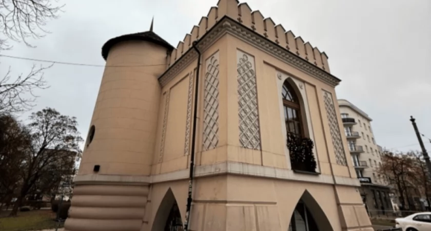 Urząd Dzielnicy Mokotów