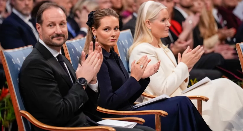 PAP (Księżna koronna Mette-Marit - na biało)