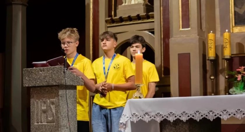 x/Fundacja „Dzieło Nowego Tysiąclecia”