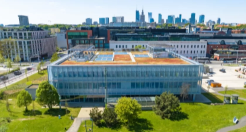 UM Warszawa