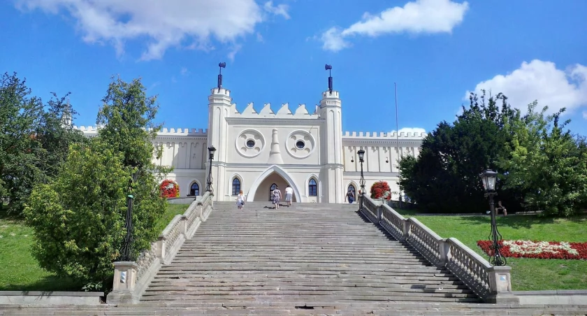 Plac Zamkowy zamieni się w wielką scenę. Gwiazdy zaśpiewają o wolności
