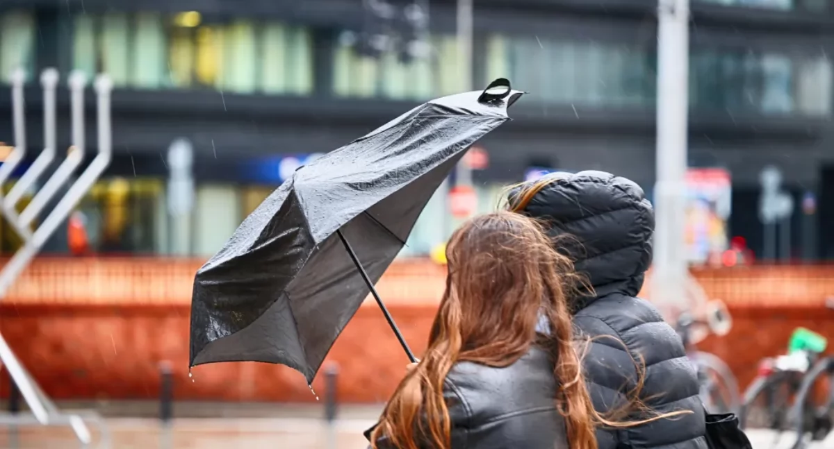 Nadciąga wichura! Ostrzeżenia IMGW w całej Polsce