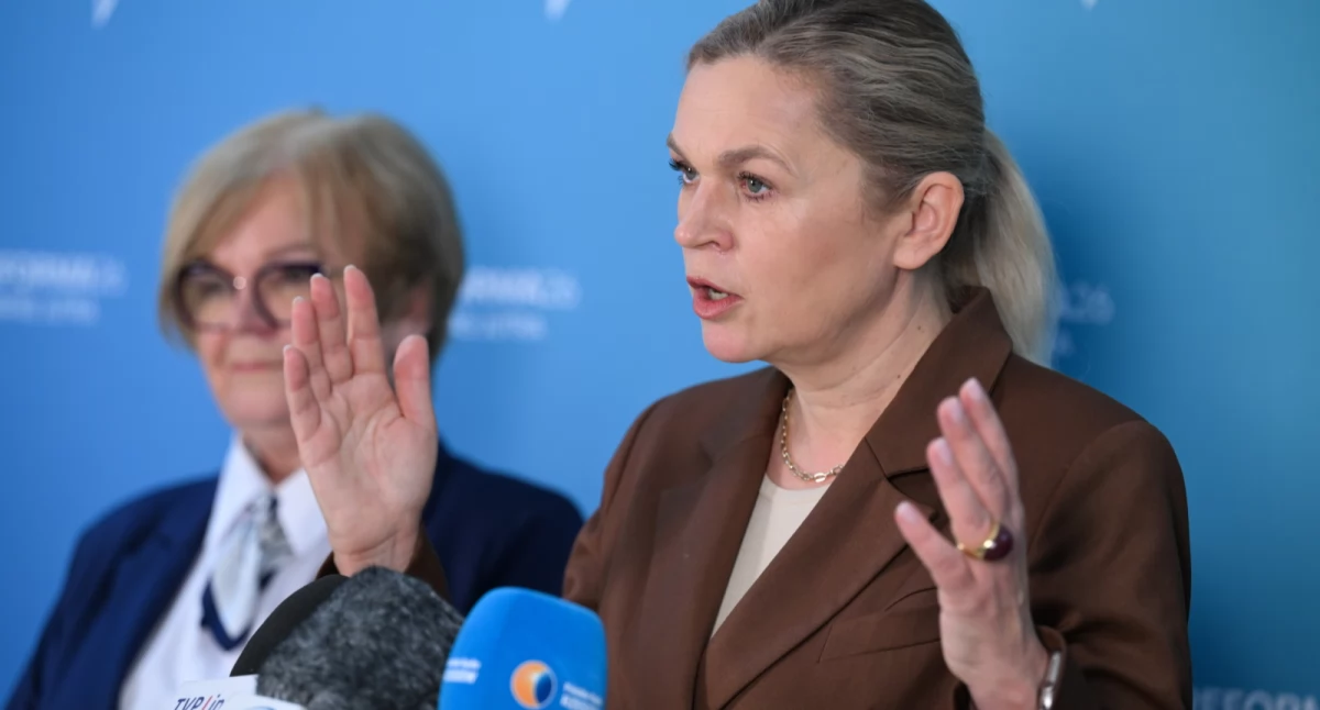 Ataki na szkolne e-dzienniki. Rząd zapowiada zmiany