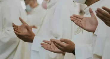 Z roku na rok mniej powołań. Liczby, które niepokoją