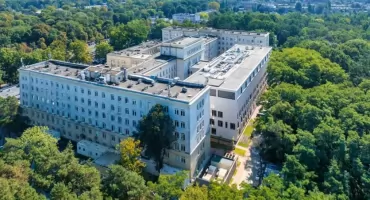 Przełom w leczeniu raka i chorób serca. Do Szpitala Bielańskiego płyną ogromne pieniądze