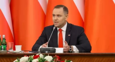 Trump zapowiada tysiące żołnierzy dla Polski. Nawrocki odpowiada 