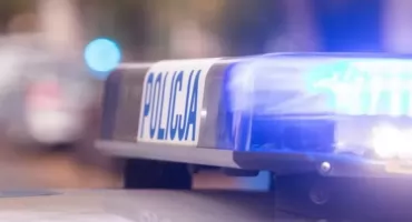 Koszmar na DK60. Po potężnym zderzeniu droga została całkowicie zablokowana