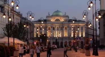 Krakowskie Przedmieście znika dla aut. Ruszają weekendowe blokady