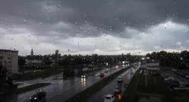 Nadciągają groźne burze. IMGW ostrzega