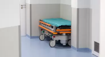 Kolejny rekordzista! Tym razem ortopeda z Mazowsza. Ile zarobił? 