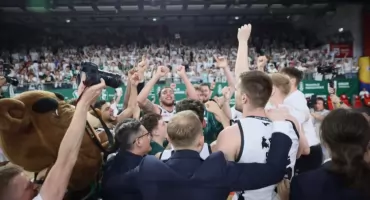 Legia mistrzem Polski. Teraz wyrusza w niezwykłą podróż przez Warszawę!