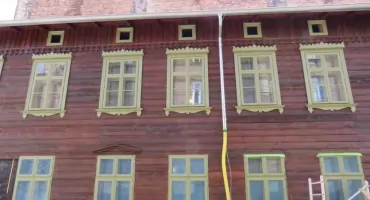 Znikał na naszych oczach. Teraz odzyskuje dawny blask i zachwyca Warszawę