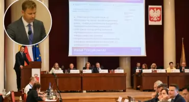 Burza w warszawskim ratuszu. Radni demonstracyjnie odchodzą z komisji