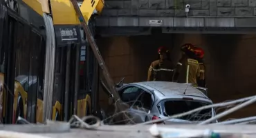 Tych autobusów w Warszawie jeździ jeszcze 110. MZA podjęło ważną decyzję po wypadku