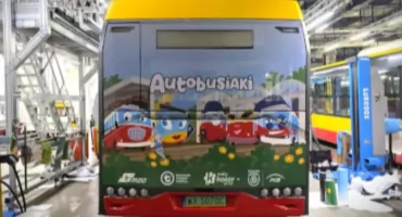 Warszawa rusza z wakacyjną atrakcją. Ten autobus zamieni przejazd w przygodę
