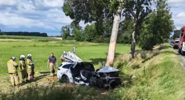 Tragiczny finał wyprzedzania. Nie żyje 35-letni pasażer