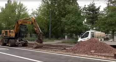Koszmarny poranek w Warszawie. Tramwaje zniknęły z tras, kierowcy utknęli w korkach