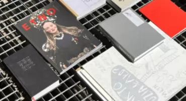 Tu książka staje się dziełem sztuki. Wyjątkowa wystawa w Warszawie