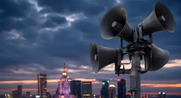 Nocny alarm zaniepokoił Warszawę. Tego nie było w planie