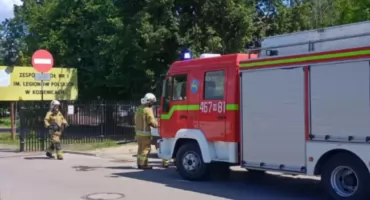 Potężny pożar szkoły w Kozienicach! Czarny dym widać z kilometrów